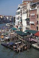 014-A-Venice-Gondolas