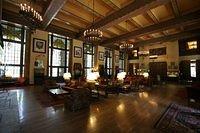 Grand Lounge